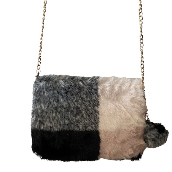 Heimish Atlantic Fashion Faux Fur Purse with Goldtone chain strap New with tag - Picture 5 of 8